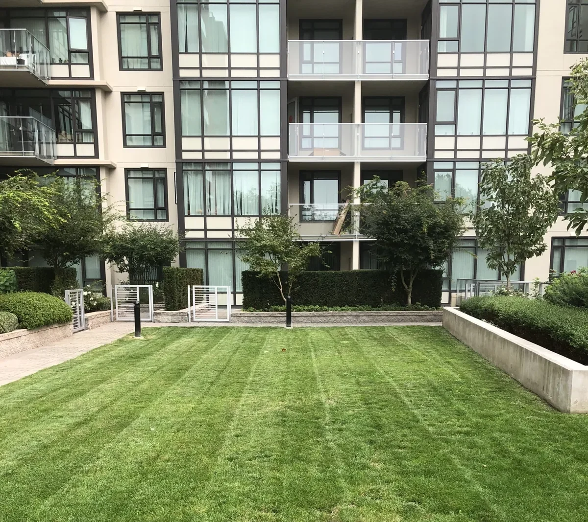landscaping in richmond. detailed landscaping healthy plants